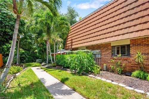 apt-3-1438 Park Shore Cir, FORT MYERS, FL, 33901-9606 | Card Image
