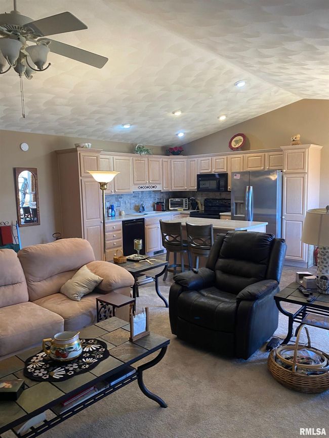 11012 N Rhonda Way, House other with 3 bedrooms, 3 bathrooms and null parking in Dunlap IL | Image 7