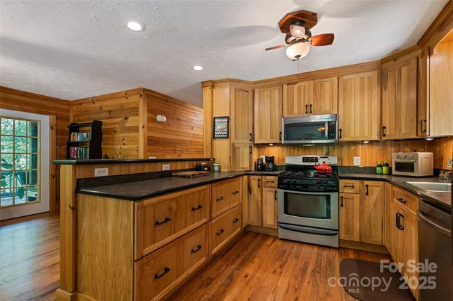 823 Turtle Creek Rd, House other with 3 bedrooms, 2 bathrooms and null parking in Sylva NC | Image 15