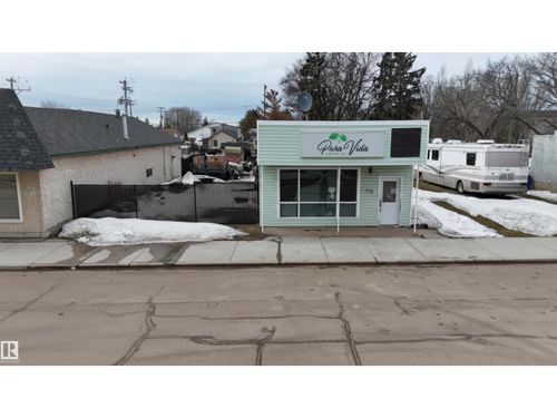 710 1 St, Thorhild, AB, T0A3J0 | Card Image