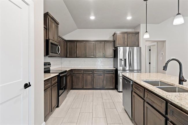 Kitchen view | Image 11