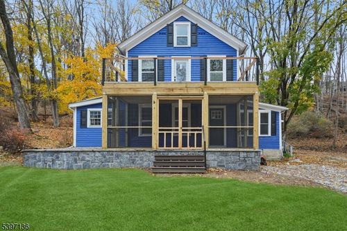 916 E End Rd, Newton, NJ, 07860-4553 | Card Image