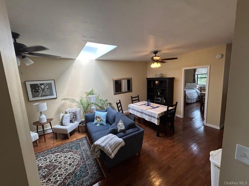 fl-2nd-611 Linwood St, Brooklyn, NY, 11208-3521 | Card Image