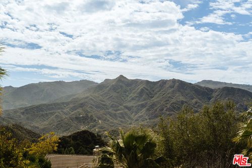 2865 Marquette Dr, Topanga, CA, 90290-4018 | Card Image
