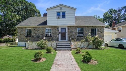 143 S Montgomery St, Valley Stream, NY, 11580-5357 | Card Image