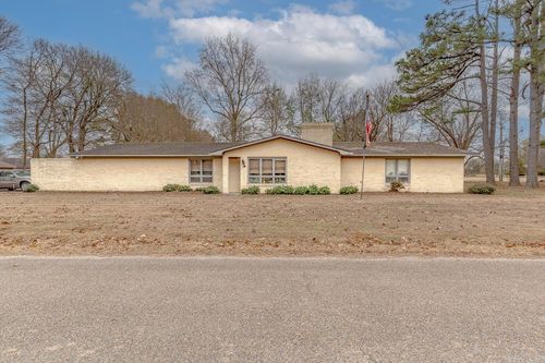 1306 Woodfield Cv, Trumann, AR, 72472-3900 | Card Image