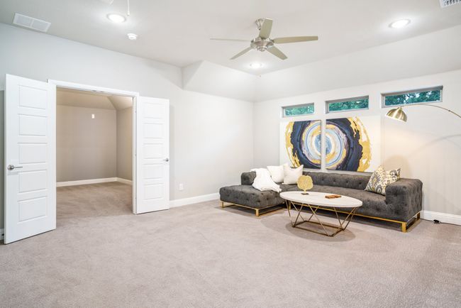 Game room with acess to media room | Image 26