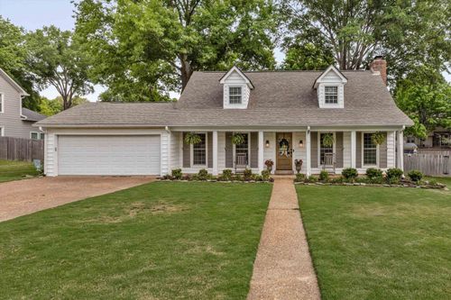 126 E Graycrest Ave, Collierville, TN, 38017-3566 | Card Image