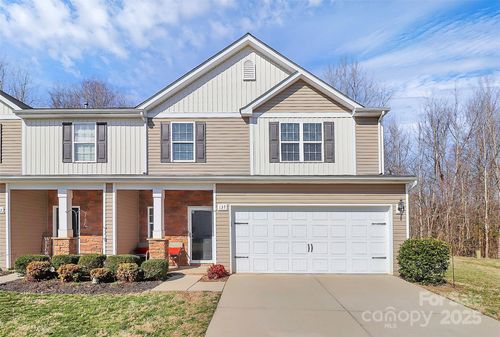 137 Woodbridge Cir, Mount Holly, NC, 28120-2362 | Card Image