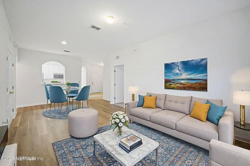 2410-7801 Point Meadows Dr, Jacksonville, FL, 32256-9133 | Card Image