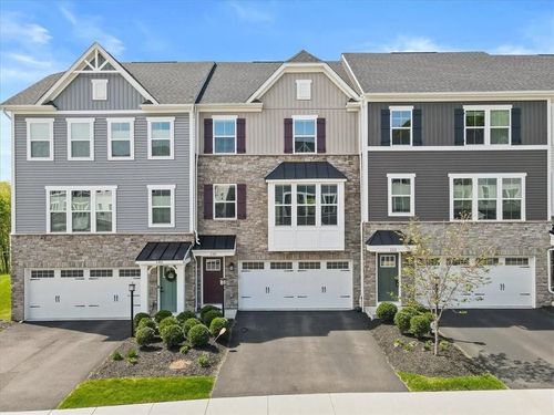 150 Curtis Ct, Pittsburgh, PA, 15237-7902 | Card Image