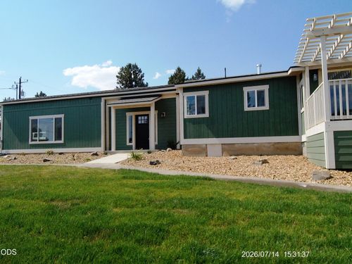 11200 Nw Nye Ave, Prineville, OR, 97754-8241 | Card Image