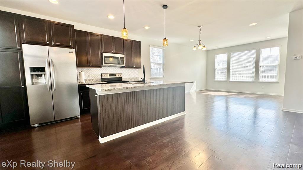 Residential Lease in Royal Oak 5
