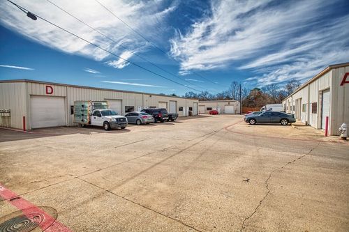 b103-817 S Mill St, Lewisville, TX, 75057-4637 | Card Image
