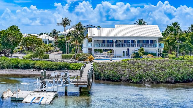 Ocean front beach house with pool (25 of | Image 7
