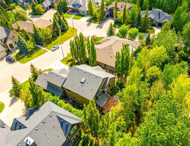 10 Spring Valley Pl Sw, House other with 5 bedrooms, 5 bathrooms and 6 parking in Calgary AB | Image 5
