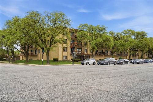 205-7730 Dempster St, Morton Grove, IL, 60053-1877 | Card Image