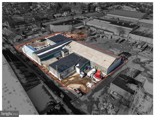 935 W 6th St, Lansdale, PA, 19446-2246 | Card Image