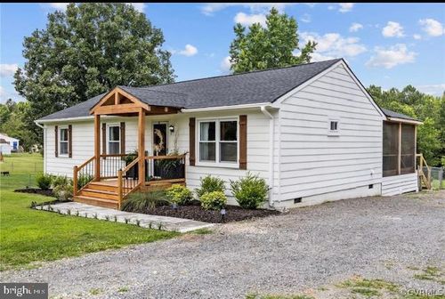 21116 Leonard Dr, Sutherland, VA, 23885-9591 | Card Image