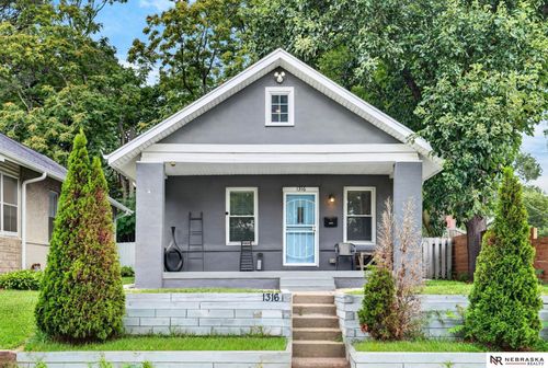 1316 Connell Ct, Omaha, NE, 68108-1542 | Card Image