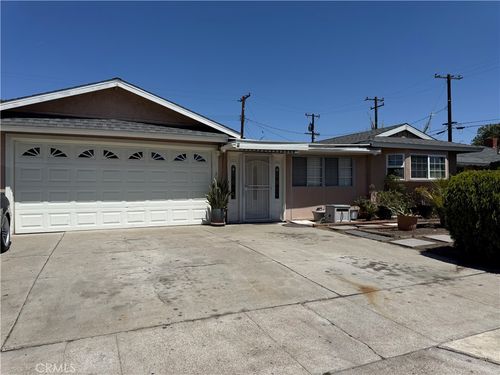 4821 W Acapulco, Santa Ana, CA, 92704 | Card Image