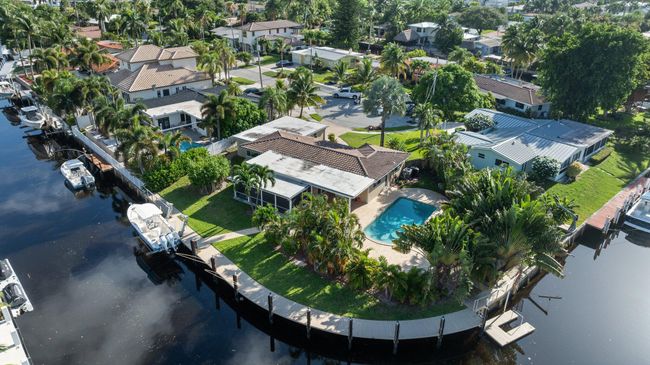 1233 Se 11 Th Ave, House other with 3 bedrooms, 2 bathrooms and null parking in Deerfield Beach FL | Image 7