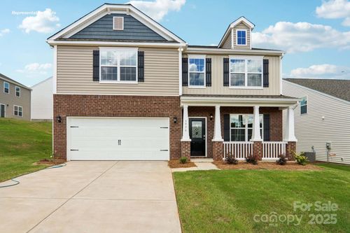 3832 Maxwell Henry Ln Nw, Conover, NC, 28613-8195 | Card Image