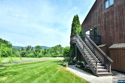 4 Acapulco Princess, Vernon, NJ, 07462 | Card Image