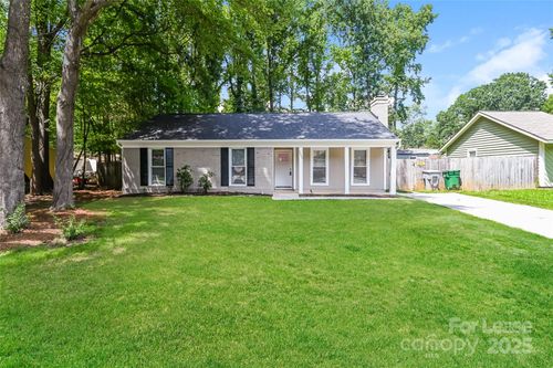 5837 Carved Oak Cir, Charlotte, NC, 28227-1074 | Card Image