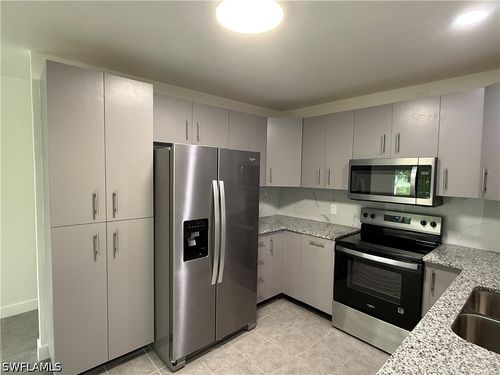 701 107th Ave N, Naples, FL, 34108-1885 | Card Image