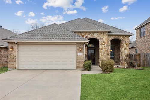 8313 Edgepoint Trl, Hurst, TX, 76053-7448 | Card Image