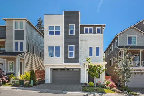 8396 28th Street Ct E, Edgewood, WA, 98371-1924 | Card Image