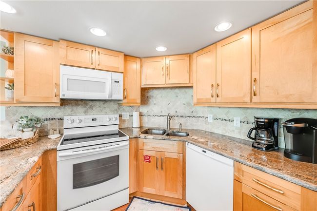APT-203 - 6745 Seacomber Dr, Condo with 2 bedrooms, 2 bathrooms and null parking in Port Aransas TX | Image 11