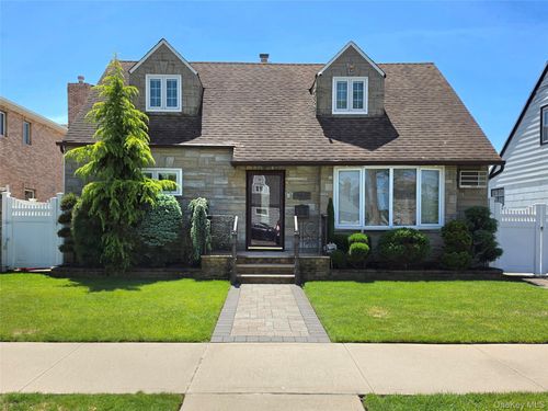 86-12 158th Avenue, New York, NY, 11414 | Card Image