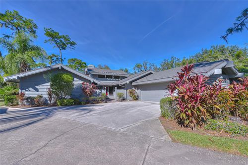 5355 Cobblestone Ct, WESLEY CHAPEL, FL, 33543-4417 | Card Image