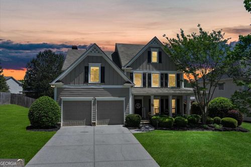 125 Fallen Oak Dr, Dallas, GA, 30132-6681 | Card Image