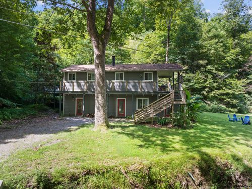 1050 Paint Pony Trl, Pegram, TN, 37143-5036 | Card Image