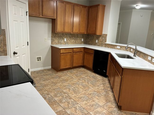 7702 Squirrel Hollow Dr, House other with 3 bedrooms, 2 bathrooms and 4 parking in Georgetown TX | Image 5