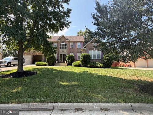 810 Sero Pine Ln, FORT WASHINGTON, MD, 20744-5954 | Card Image