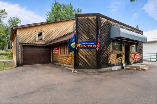 2026 2nd Ave N, Great Falls, MT, 59401-3308 | Card Image