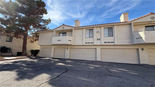 202-2633 S Durango Dr, Las Vegas, NV, 89117-2884 | Card Image