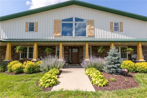 21936 Linwood Rd, Linwood, KS, 66052-4023 | Card Image