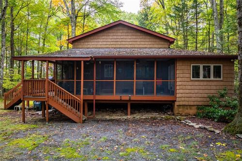 198 Wolf Lake Rd, Wurtsboro, NY, 12790-2213 | Card Image