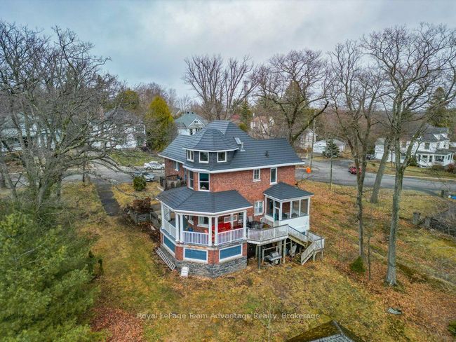 20 Belvedere Ave, House other with 6 bedrooms, 4 bathrooms and 3 parking in Parry Sound ON | Image 8