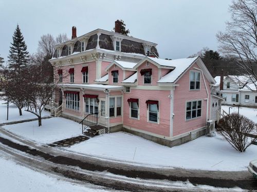 31 Franklin St, Brandon, VT, 05733-1111 | Card Image