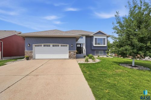 8916 W Norma Trl Trail, Sioux Falls, SD, 57106 | Card Image