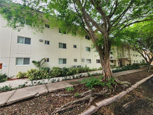 apt-304-1014 Salzedo St, Coral Gables, FL, 33134-2852 | Card Image