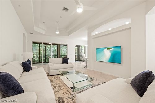 202-10040 Valiant Ct, MIROMAR LAKES, FL, 33913-8951 | Card Image