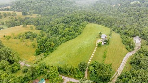 82755 Laughlin Rd, Tippecanoe, OH, 44699-9458 | Card Image