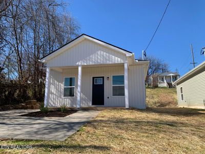 804 W Oak Hill Ave, House other with 2 bedrooms, 1 bathrooms and null parking in Knoxville TN | Image 1